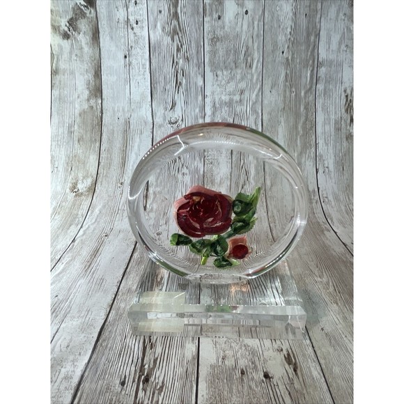 Vintage Rolf Wald Reverse Carved Acrylic Paperweight 3D Rose Lucite Flower - Picture 4 of 12